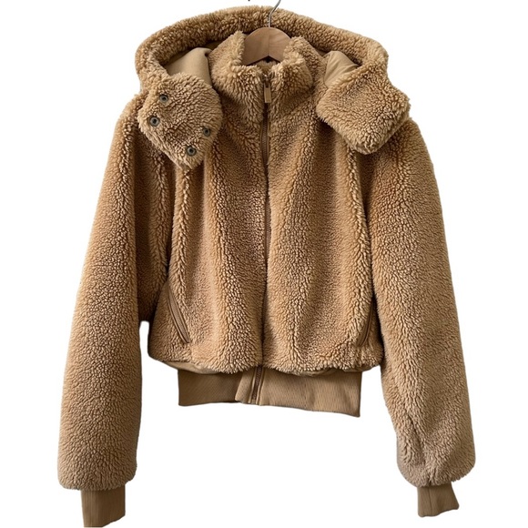 Alo Yoga Foxy Sherpa Teddy Jacket Removable Hood Camel Size Small EUC - Picture 6 of 16